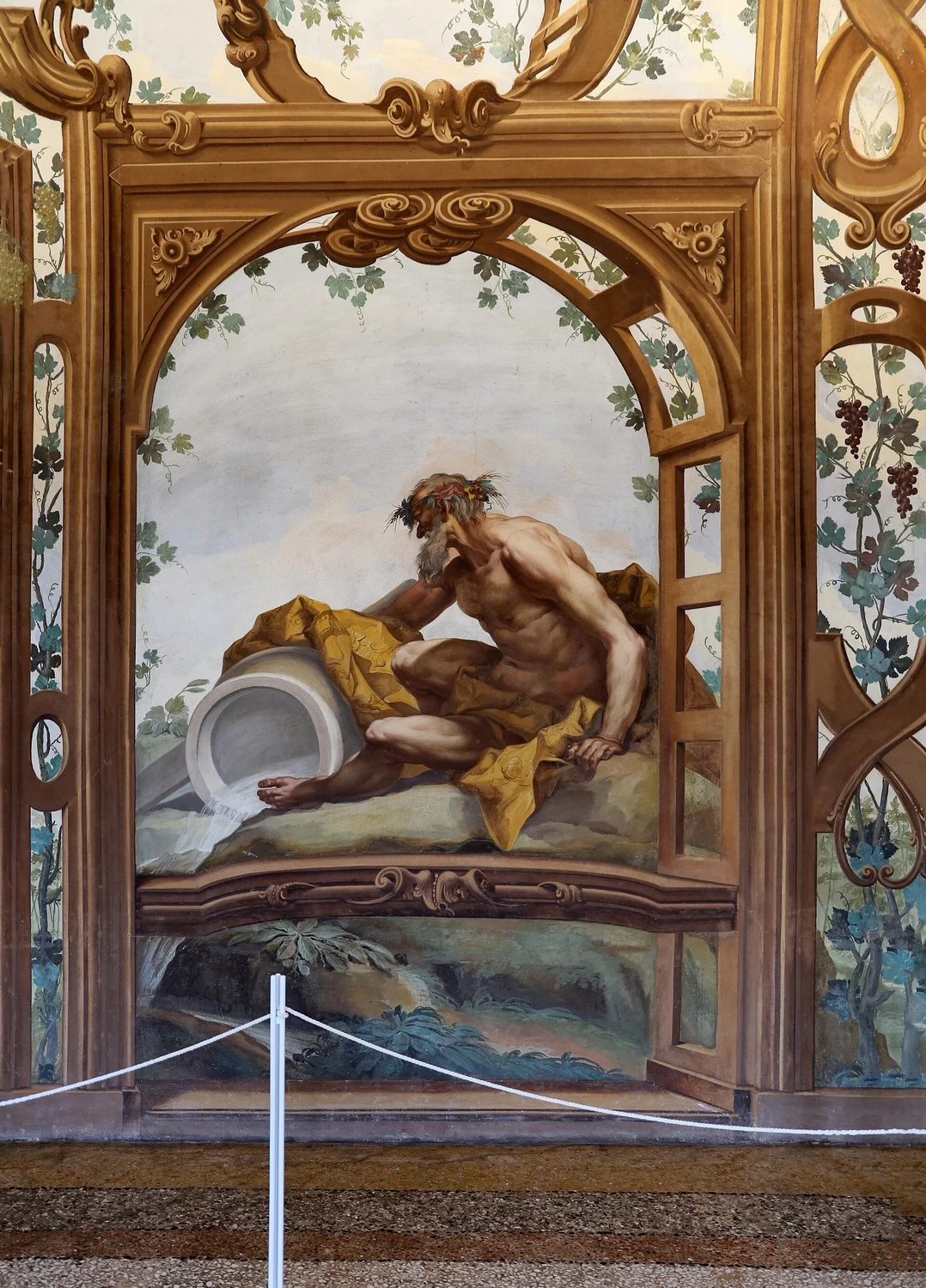 Allegorie dei sei fiumi e Fetonte che chiede il carro del sole ad Apollo - Sala dei Fiumi, Palazzo Ducale, Mantova 2